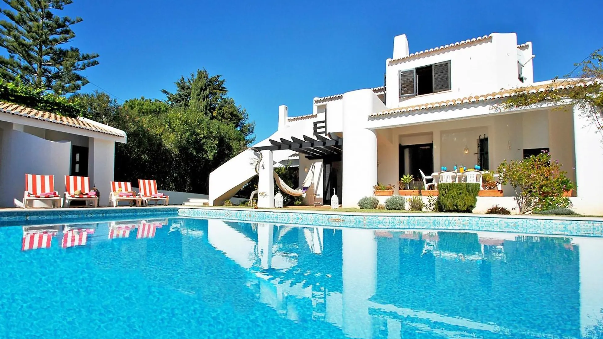 Villa With Bbq, Pool Albufeira