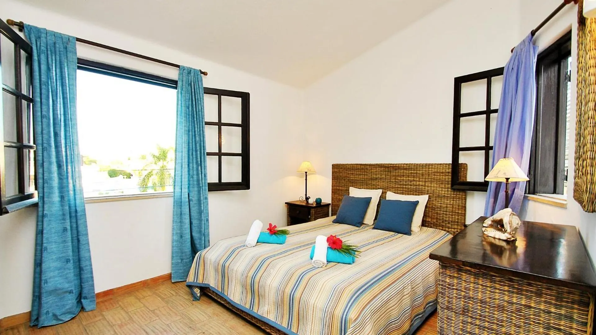 Villa With Bbq, Pool Albufeira