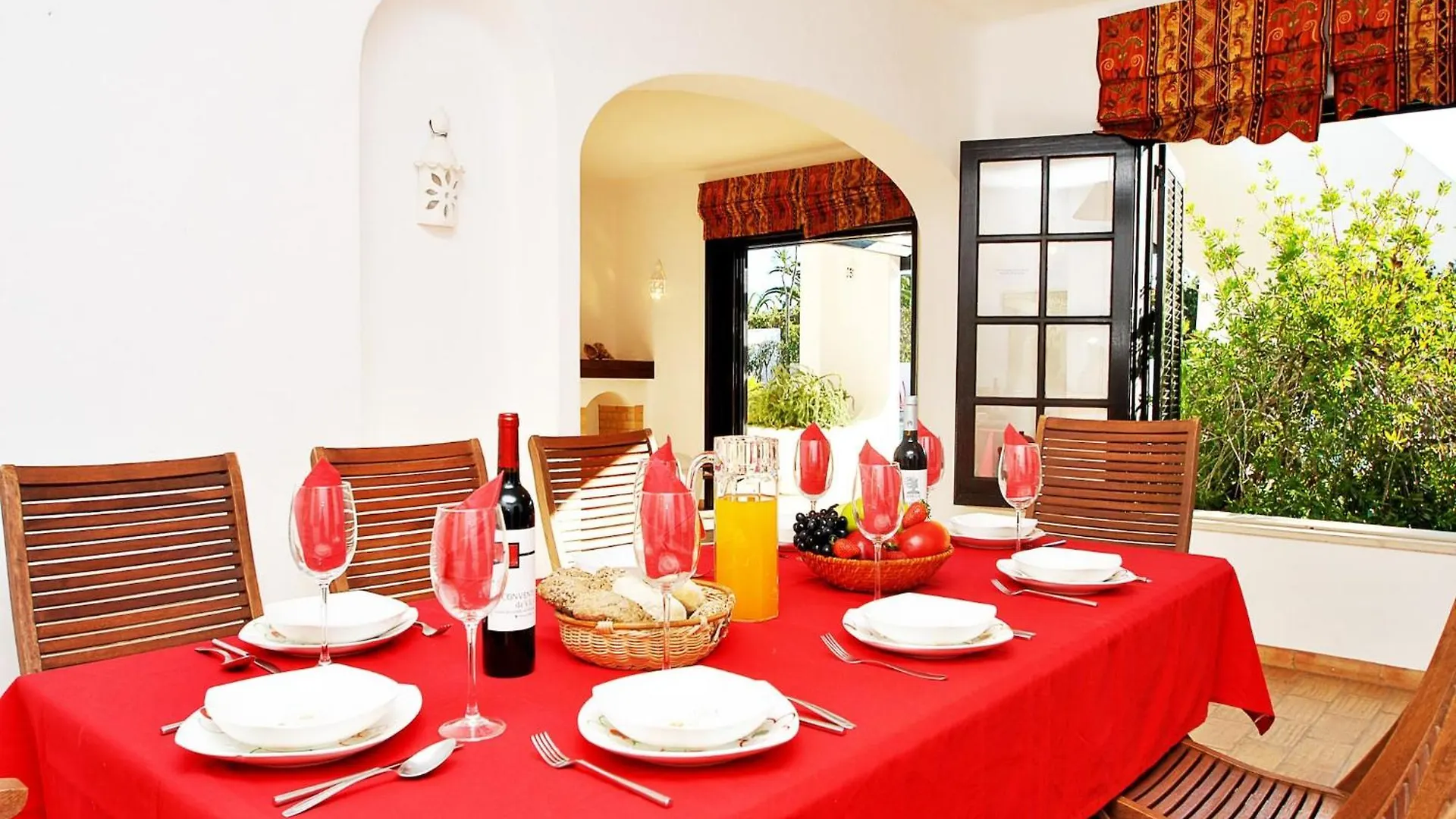 Villa With Bbq, Pool Albufeira